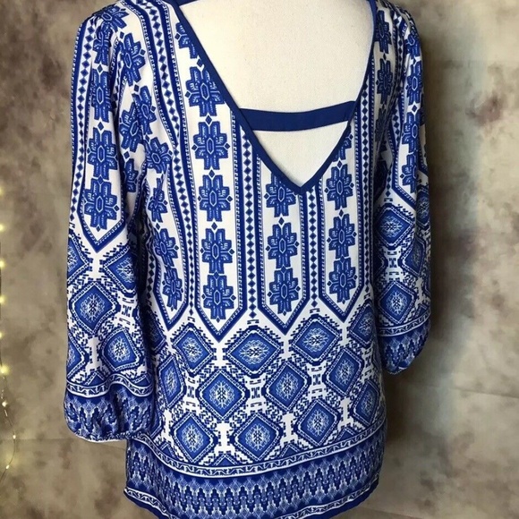 Myan Boho Aztec-Printed Top - Picture 2 of 6